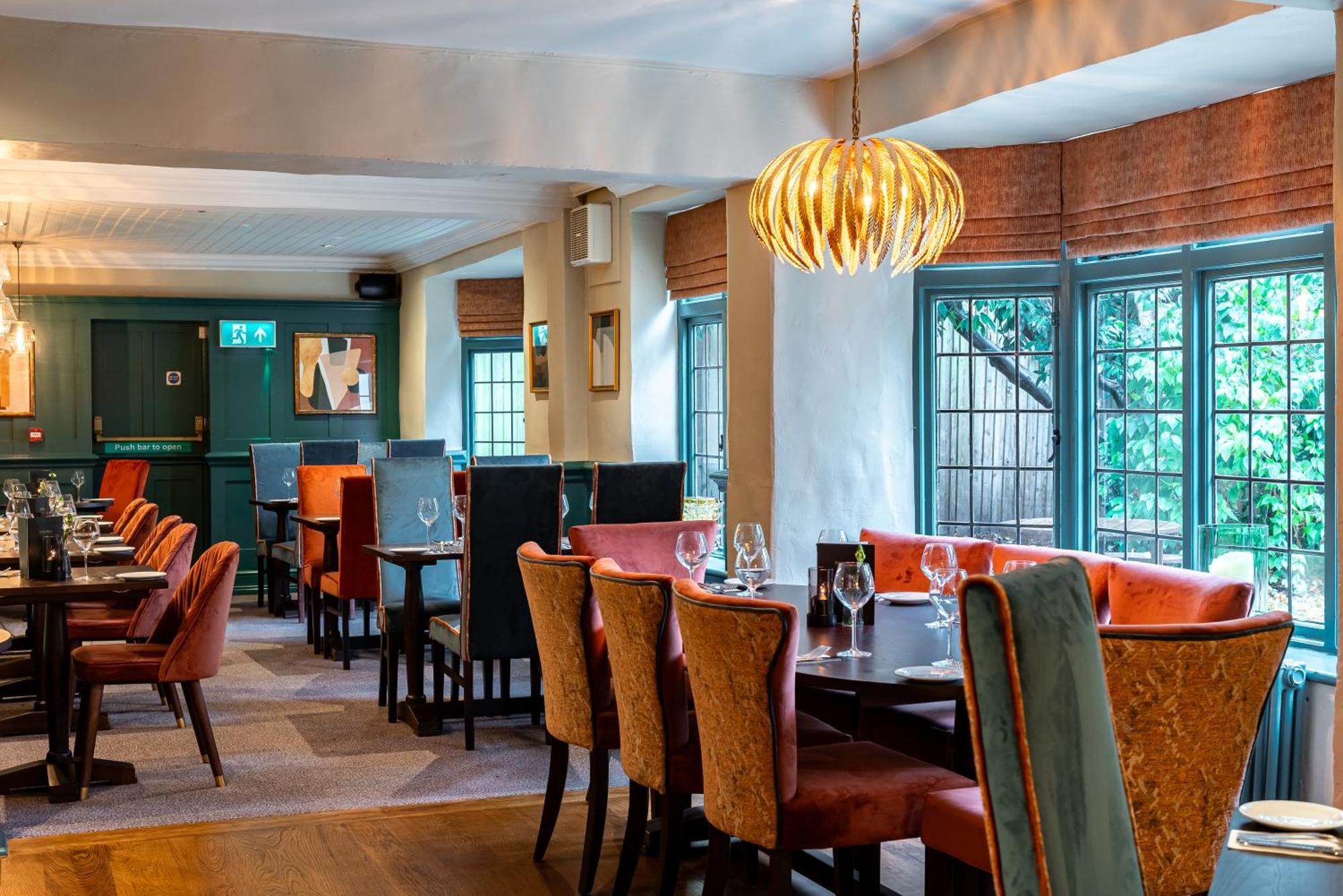The Oatlands Chaser By Innkeeper'S Collection Weybridge Exterior foto